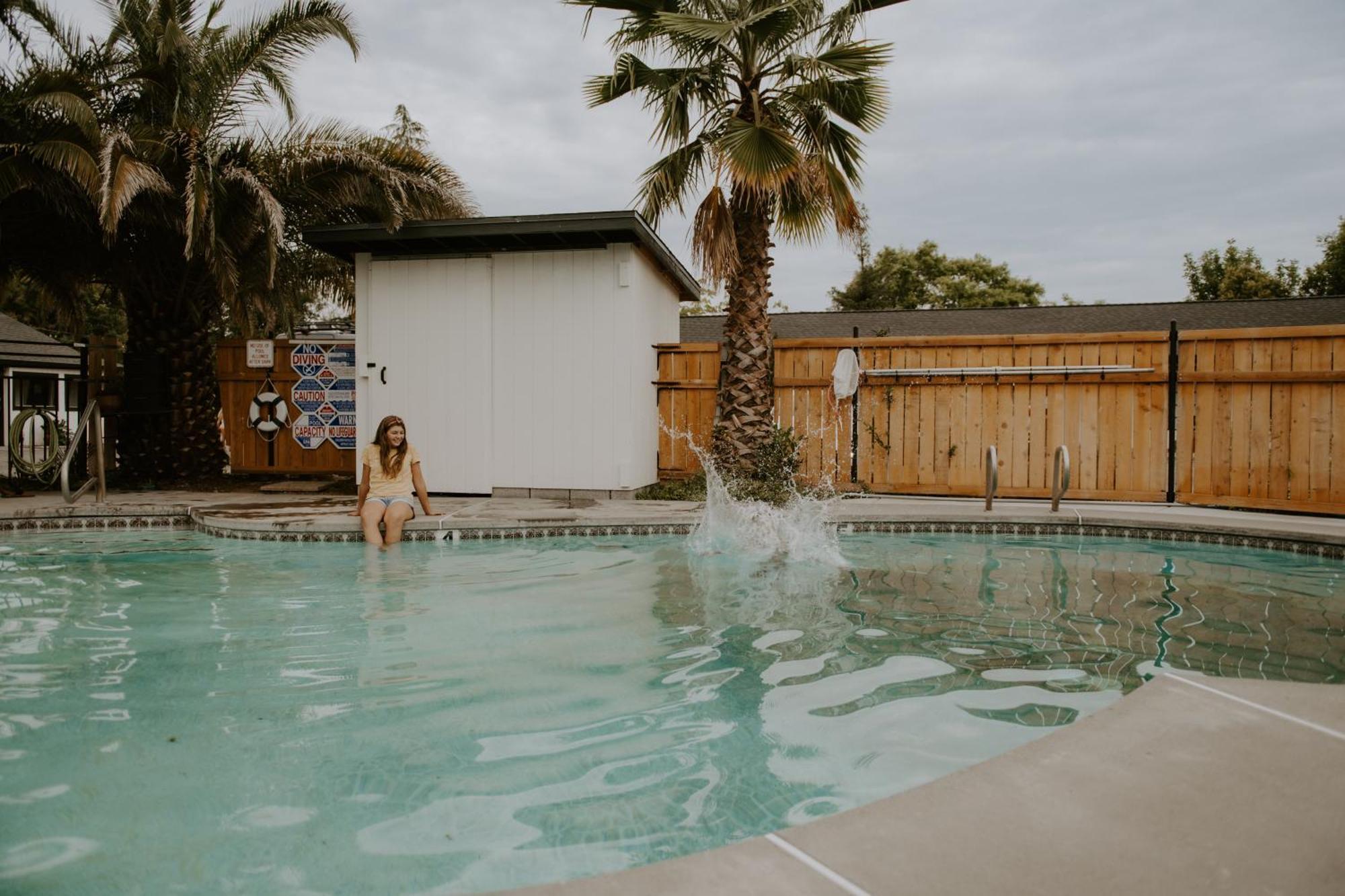 Triangle Motel レッド・ブラフ エクステリア 写真